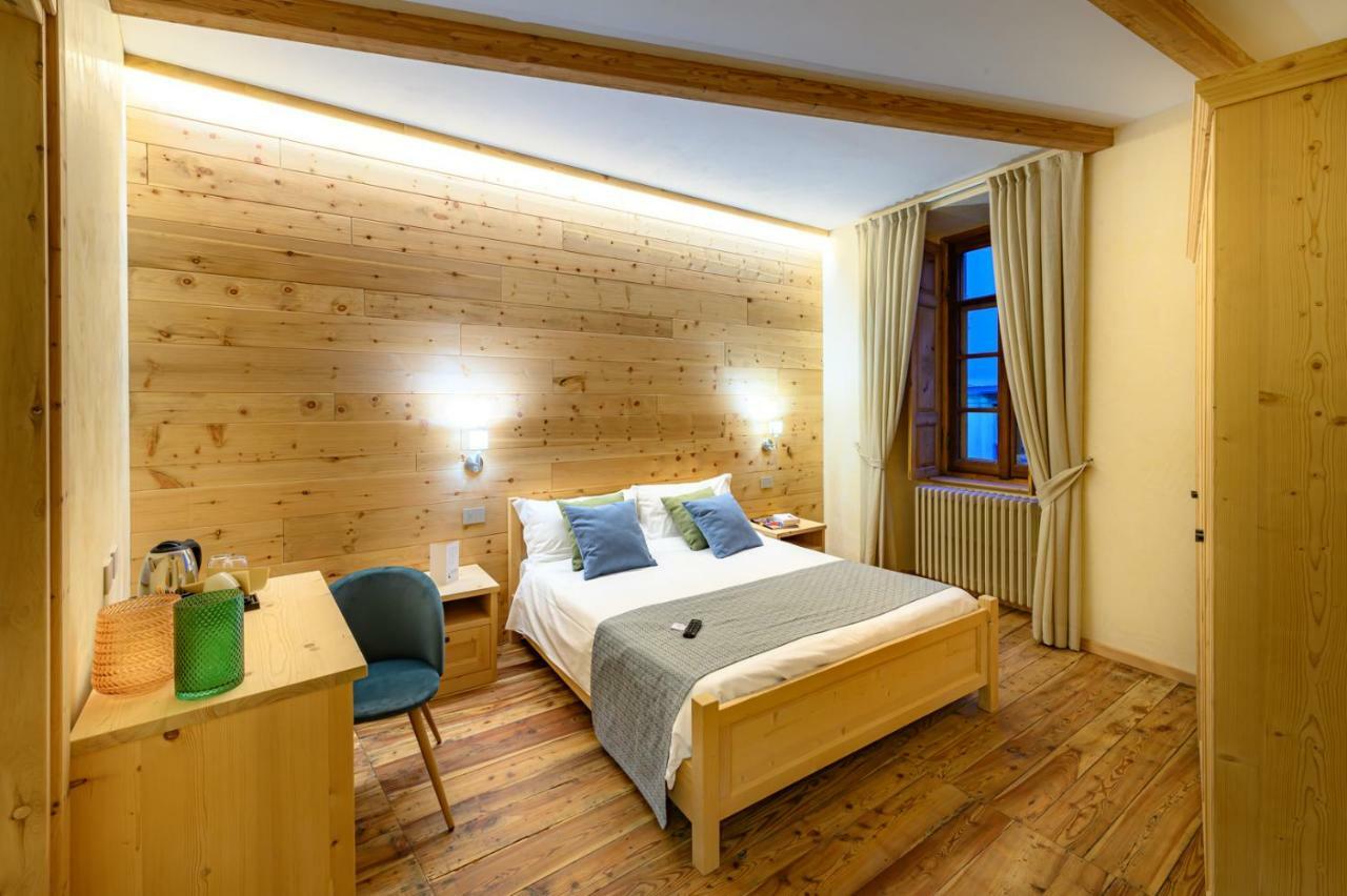 B&B Antica Residenza Centro Storico Тірано Екстер'єр фото